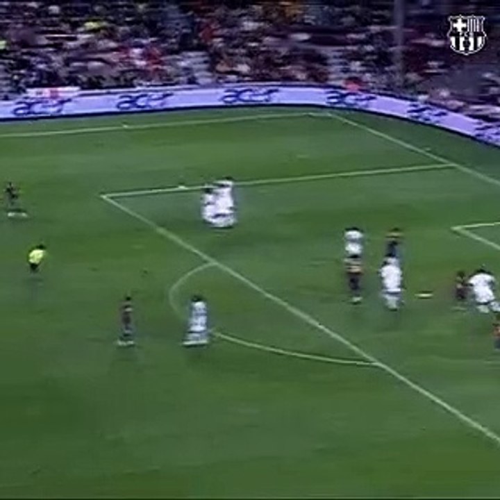 El Barça recuerda un golazo de Márquez para celebrar el liderato del B / FCB