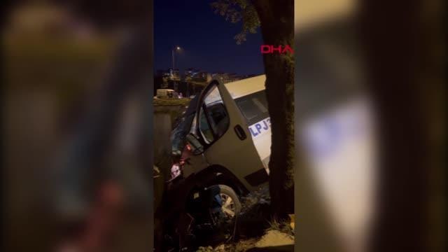 Son dakika haberi! İSTANBUL-ARNAVUTKÖY'DE KAZA YAPAN SERVİS ARACI KALDIRIMDA YÜRÜYEN ÖĞRENCİYE ÇARPTI