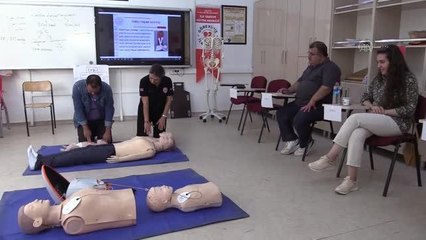 Öğretmenler ilk yardım eğitimiyle hayat kurtarıyor