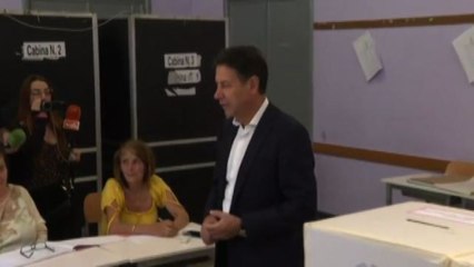 I leader politici ai seggi, il voto di Giuseppe Conte a Roma