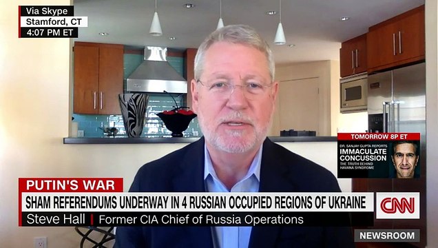 Ex-undercover KGB agent says most Russians still believe Putin's propaganda