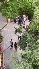 Retención ciudadana a un ladrón en el Born