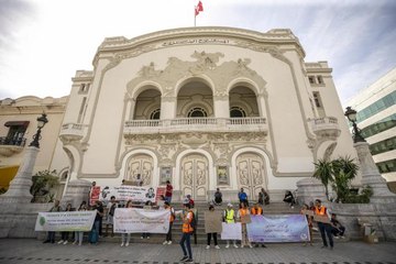 Tunus'ta aktivistler "iklim için olağanüstü hal" talebiyle gösteri düzenledi