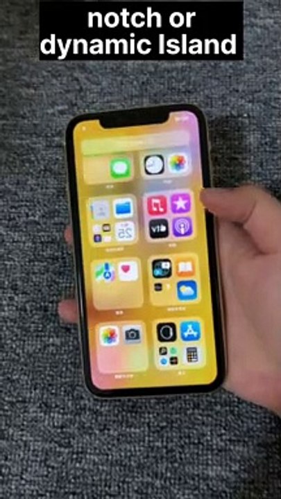 iPhone notch vs iPhone dynamic Island #notch #dynamicisland #iphone #tech #technology #towardsg