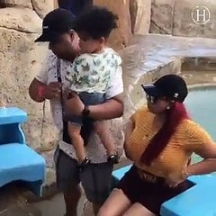 Minik çocuk 'aile fotoğrafı'nı bir türlü içine sindiremedi