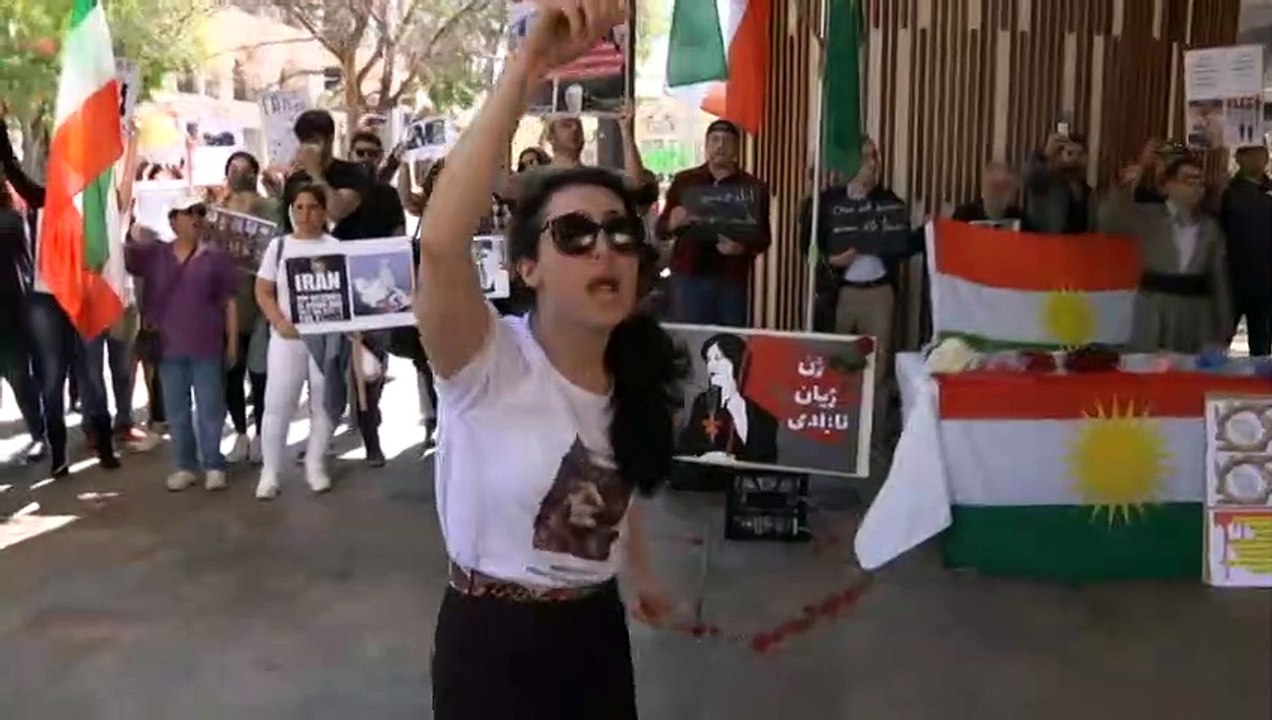 In Perth, hundreds gathered to condemn the death of 22-year-old Mahsa Amini at the hands of Iranian police