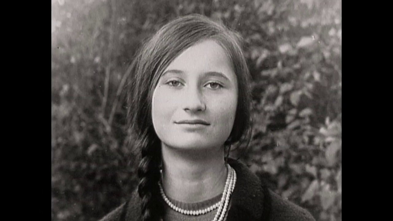 Elfriede Jelinek: Die Sprache von der Leine lassen - Trailer (Deutsch) HD