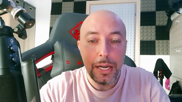 Tu sì que Vales, attimi di tensione, arriva il disturbatore seriale