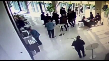 Zafer Partisi'nde 'FETÖ' kavgası: Yöneticiye saldırı anı kamerada