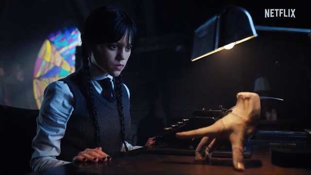 Mercredi - saison 1 EXTRAIT VF La Chose