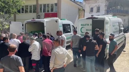 Trafik kazasında hayatını kaybeden 6 kişi toprağa verildi