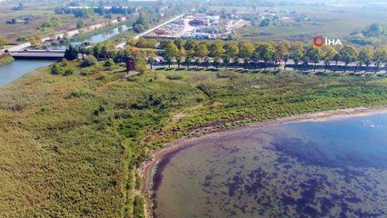 Suyun altında suçüstü yakalandılar