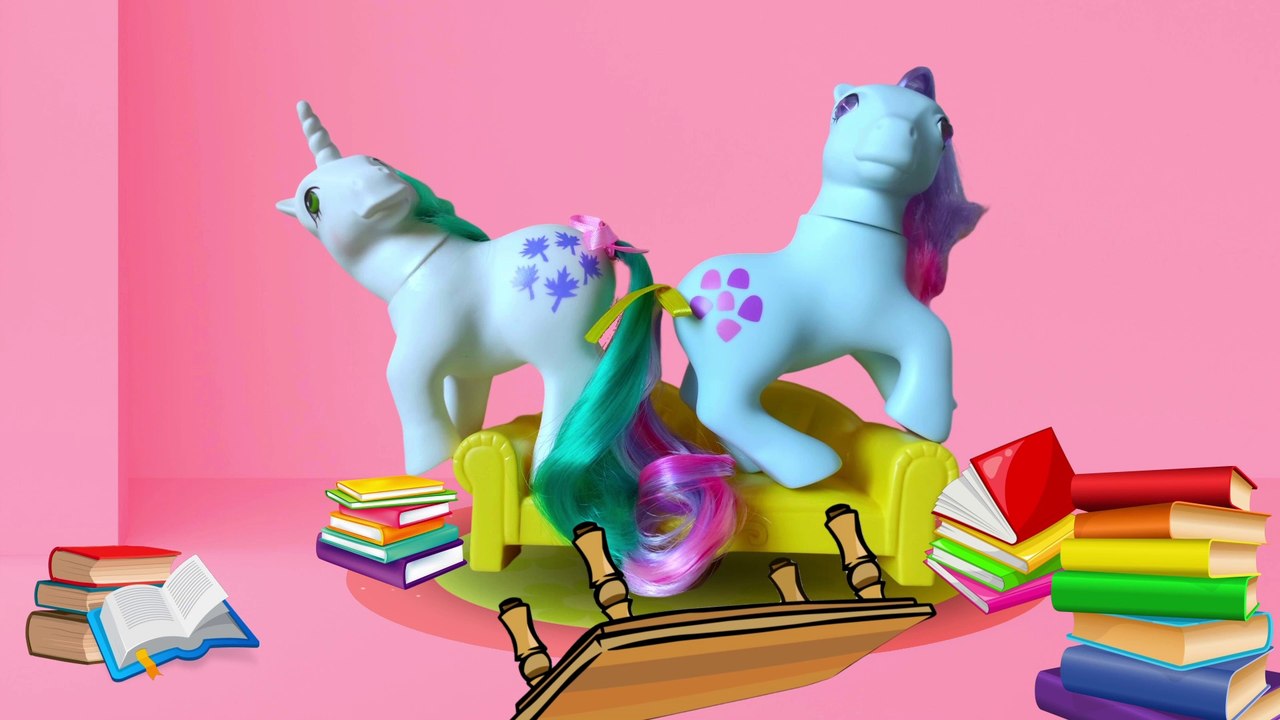 ÉN KICSI PÓNIM-A PONIK KISKUTYAJA ES EDES