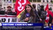 Saint-Etienne: des manifestants appellent à la démission de Gaël Perdriau lors du conseil municipal de rentrée