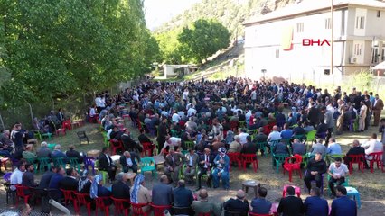 Aşiret düğünündeki takıları ancak 9 kişi sayabildi