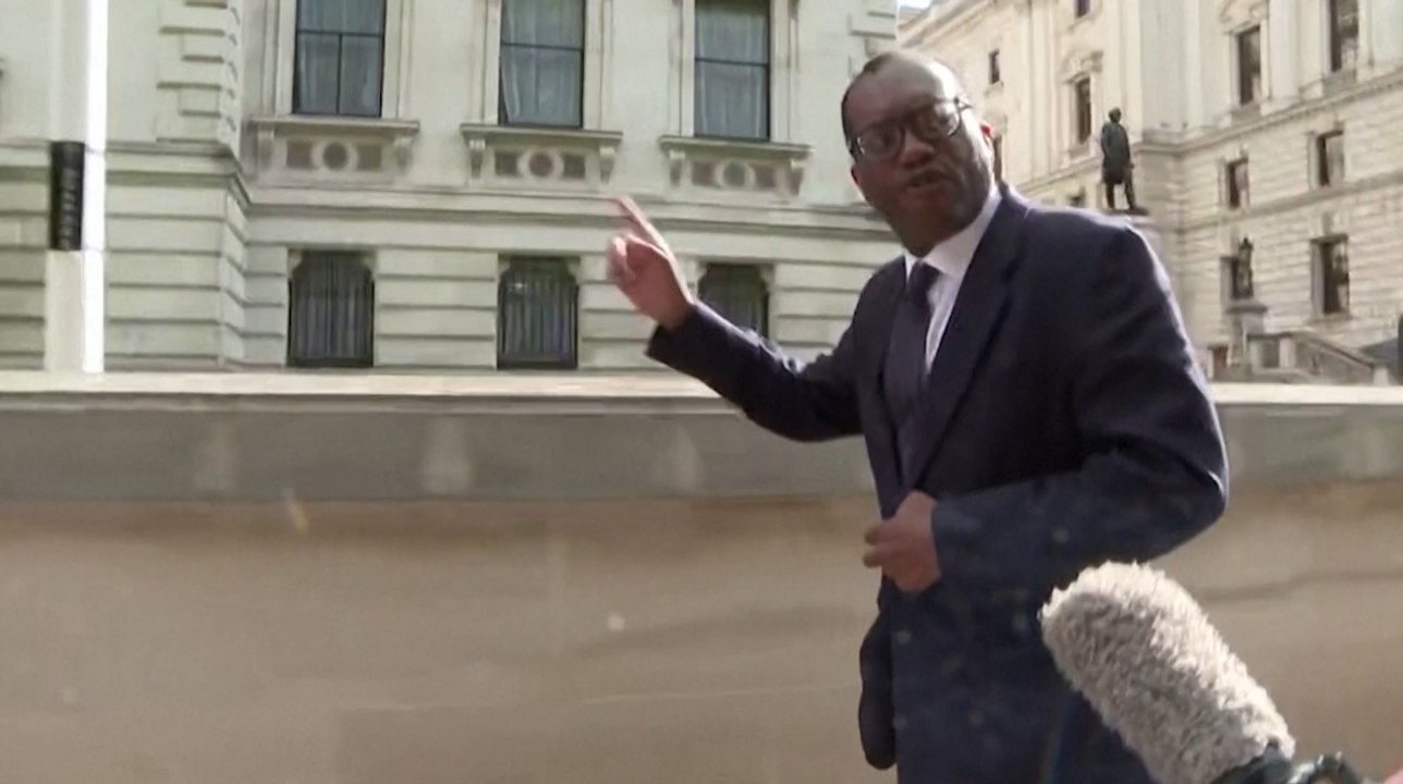 'I'm going to my office now': Kwarteng's awkwar...