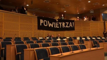 Polonya'da bölge konseyi, hava kirliliği tedbirlerinde yapılacak değişiklikleri oyladı