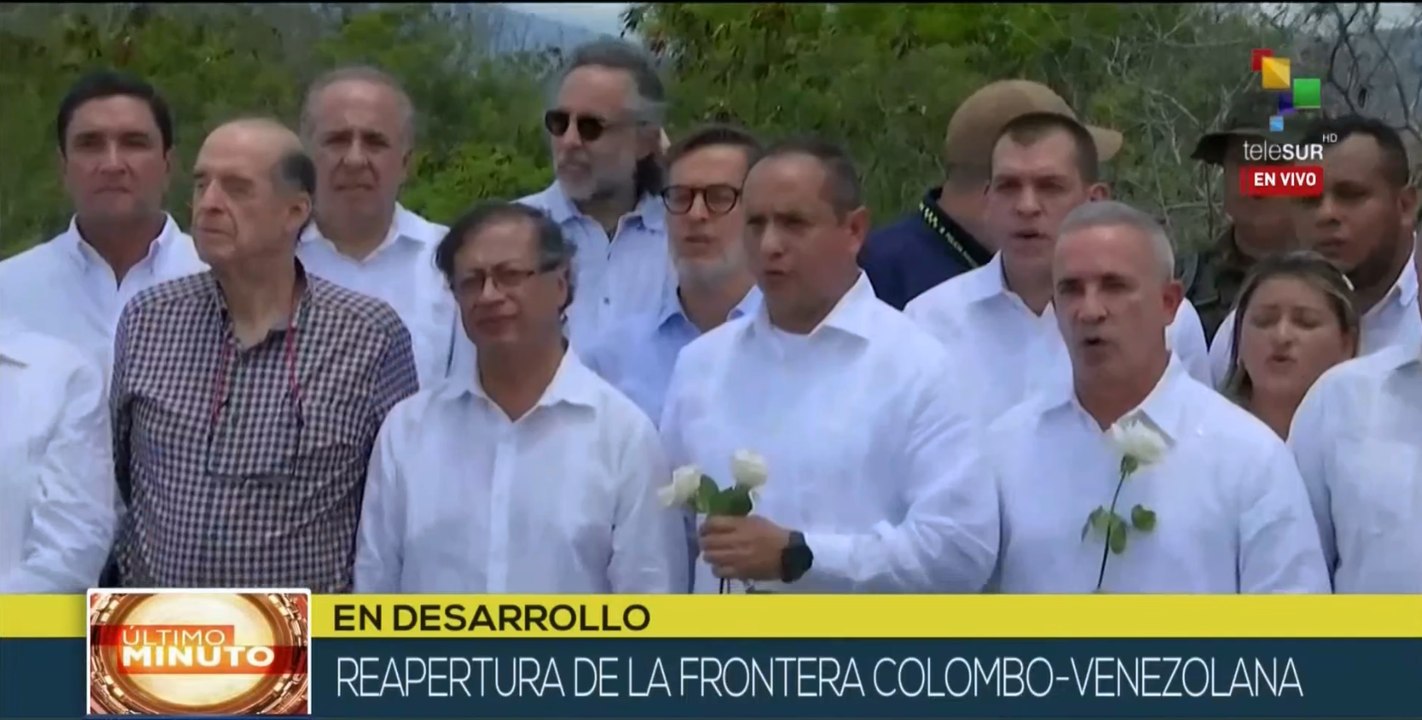 Banda Militar de Colombia interpreta las notas del himno venezolano