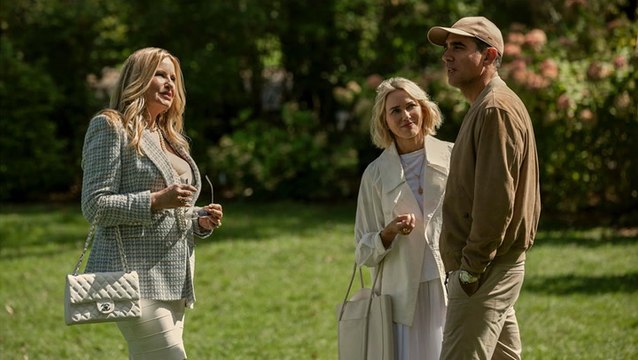 Naomi Watts and Bobby Cannavale Regret Their Dream Home Purchase in Unsettling ‘The Watcher’ Trailer | THR News