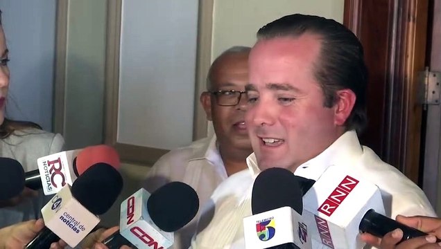 Paliza a la oposición Nosotros no andamos bailando, estamos trabajando