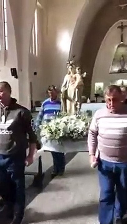 La virgen de La Merced se cayó al suelo y se hizo pedazos