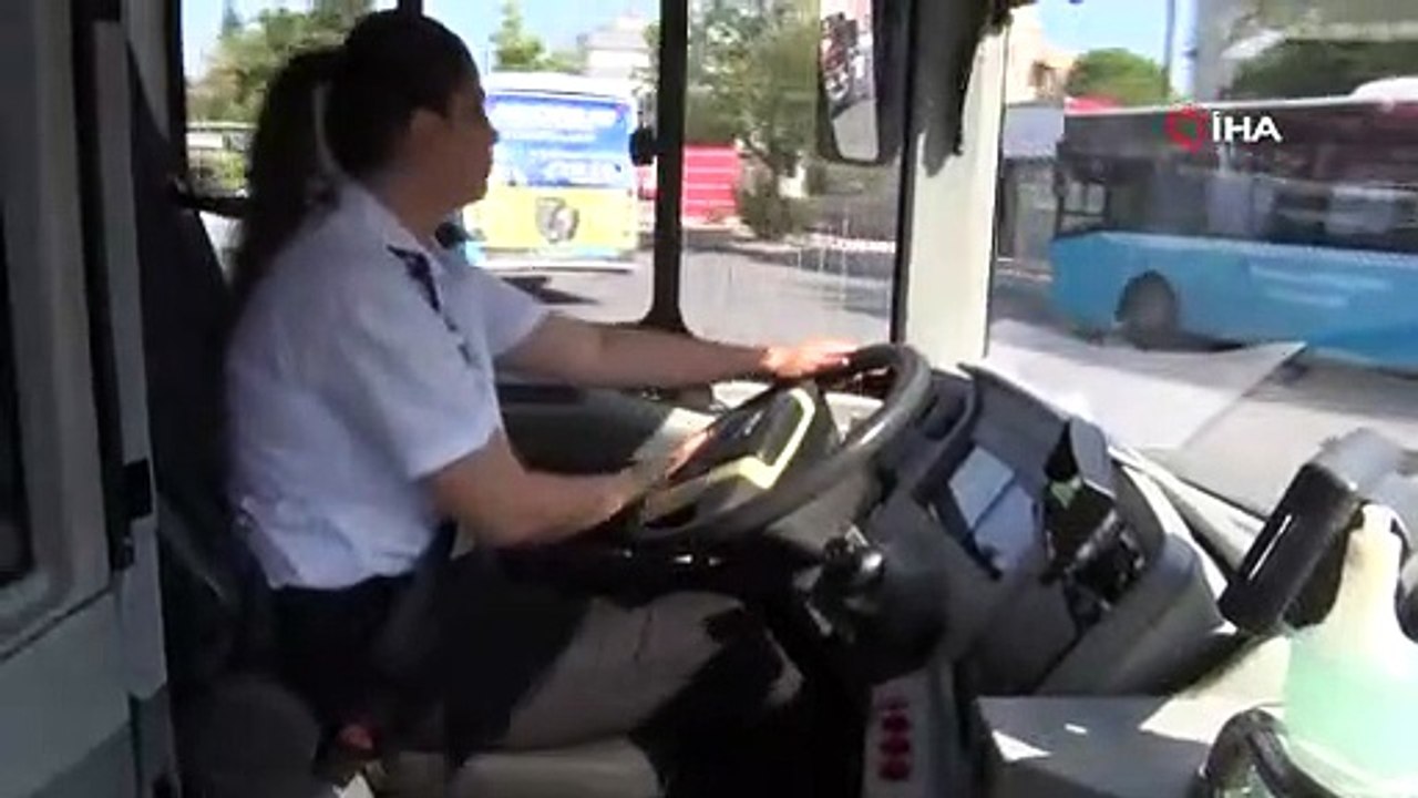 Antalya’da toplu taşımada 9 bin TL’ye günde 8 saat çalışacak kadın şoför aranıyor
