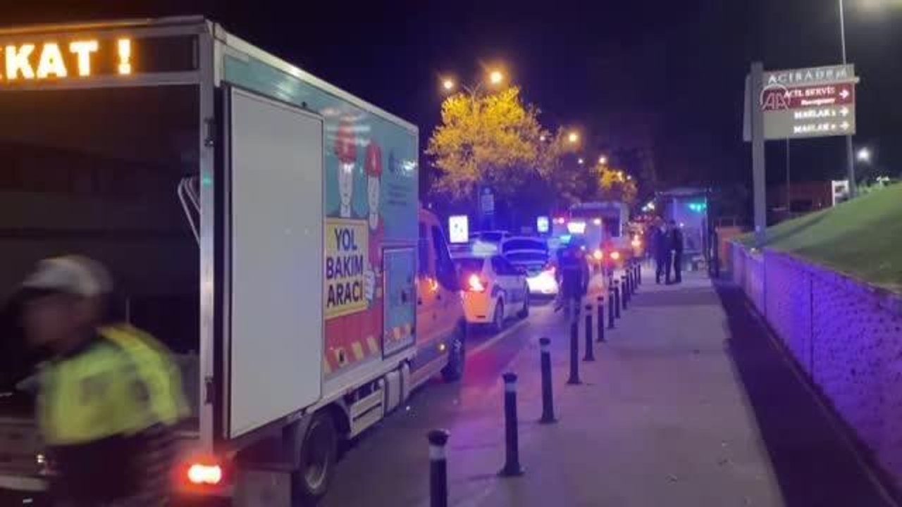 Sarıyer'de otomobille motosikletin çarpıştığı kazada 1 kişi öldü, 2 kişi yaralandı