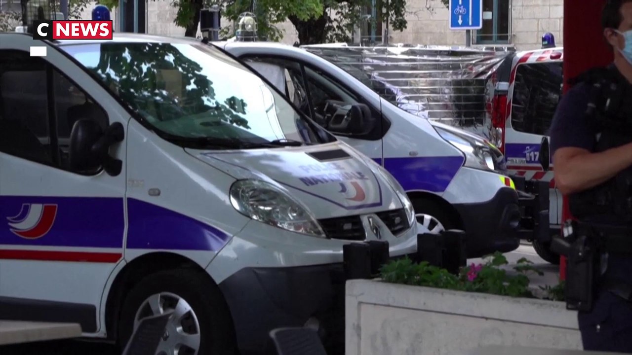 Des policiers visés par des tirs de Kalachnikov