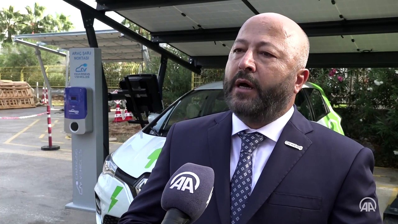 Antalya'da elektrikli araçlar için güneş enerjili otopark "Solar Carport" geliştirildi