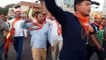 राजस्थान VIRAL VIDEO : वैभव गहलोत का पुतला भाजपा के हाथों छीनकर 'फरार' हुए कांग्रेस कार्यकर्ता!