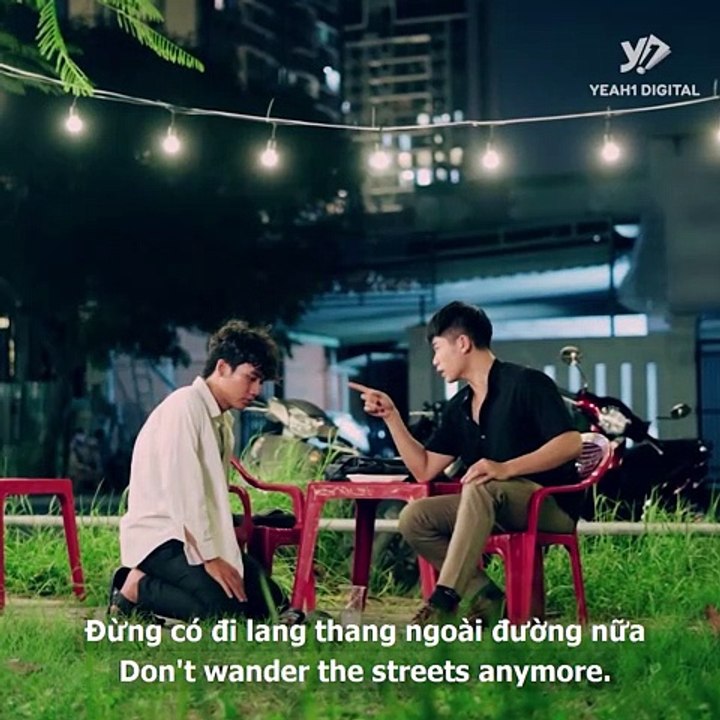 Coi thường chàng trai đánh giày dơ bẩn, ai ngờ lại là ân nhân