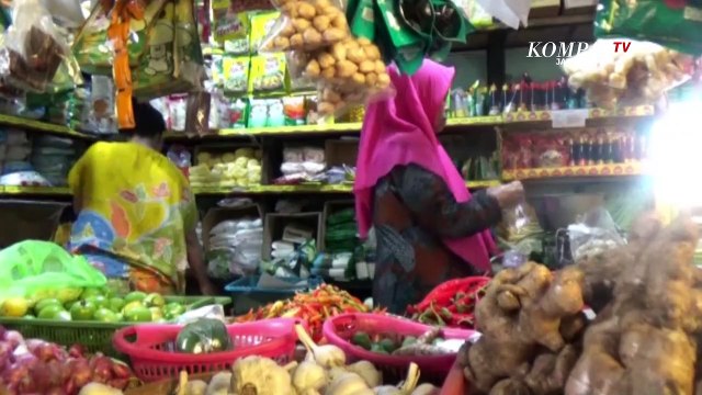 Gubernur Khofifah Sidak Pasar , Pastikan Harga Kebutuhan Pokok Stabil