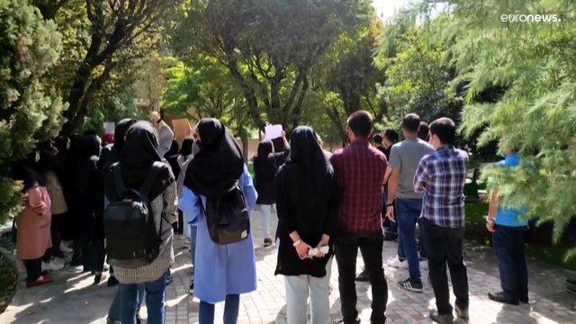 Proteste e repressione anche all'estero per la morte di Mahsa Amini