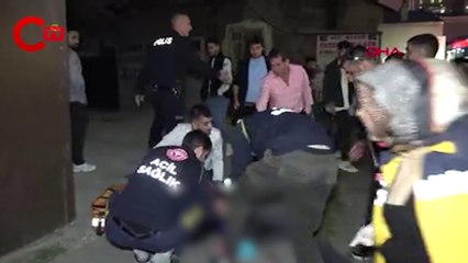 Küpesiyle alay ettikleri genci bıçakladılar