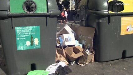 فيديو: تغريم امرأة بأكثر من ألفي يورو في إسبانيا بسبب سوء استعمال حاويات إعادة التدوير