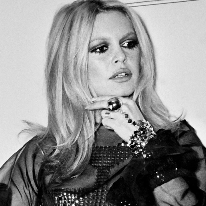 VOICI // SOCIAL // Anniversaire Brigitte Bardot (1)