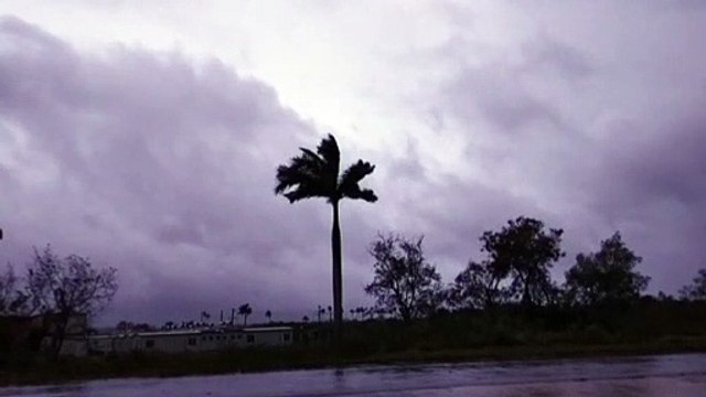 Fuertes vientos azotan Cuba mientras el huracán Ian golpea como tormenta de categoría 3