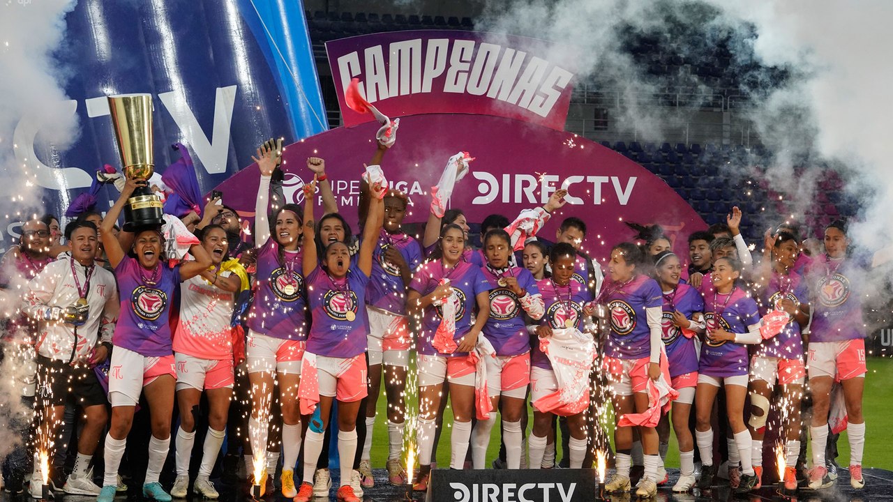 Club Ñañas, campeonas de la SuperLiga Femenina...