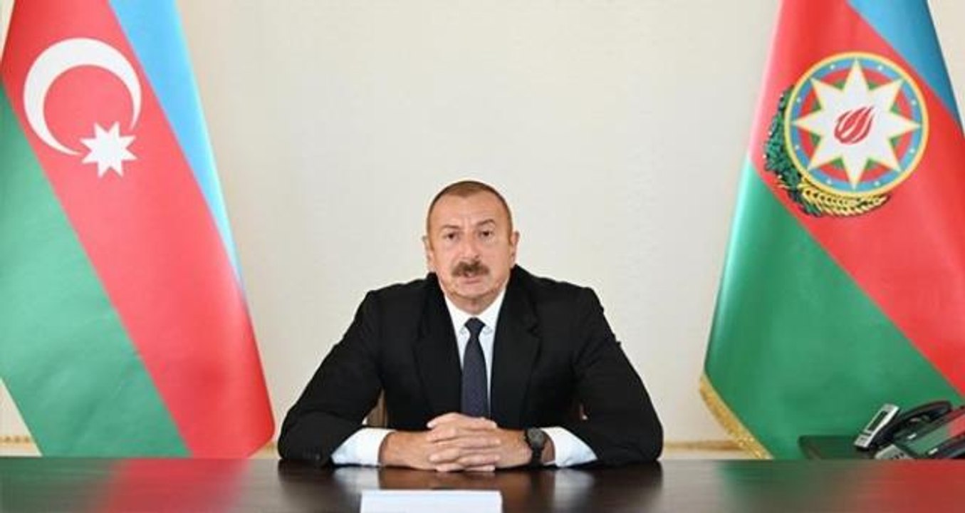 Son dakika gündem: Aliyev: "Düşmanın bir daha başını kaldırmasına izin vermeyeceğiz"Aliyev, 2. Karabağ Savaşı şehitlerini Karabağ'da andı