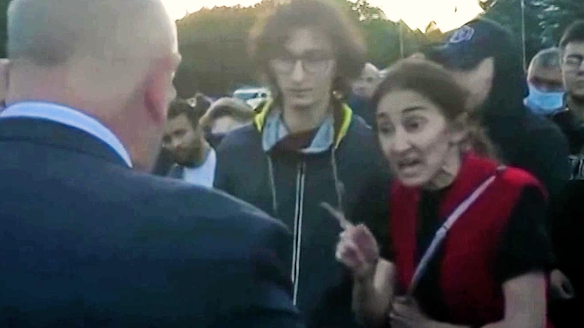 « Nous sommes les occupants » : une mère russe interpelle vivement un député sur la mobilisation par