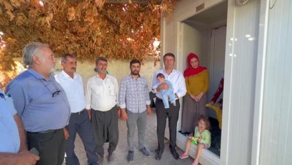 Abdurrahman Tutdere, Sincikli Depremzedelerin Mağduriyetine Dikkat Çekti: "Neden Muhammed Mustafa'yı Kışın Soğuğunda Konteynere Mecbur...