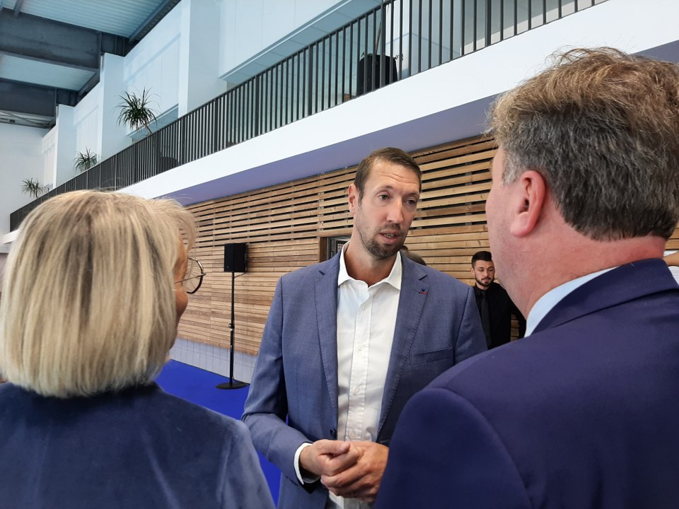 Rambouillet : le centre aquatique des Fontaines inauguré sous le parrainage d'Alain Bernard