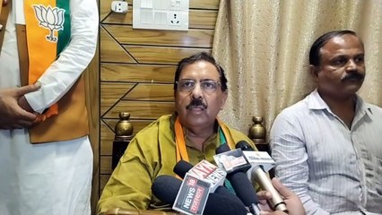 दोहरा चरित्र नहीं चलेगा-चतुर्वेदी