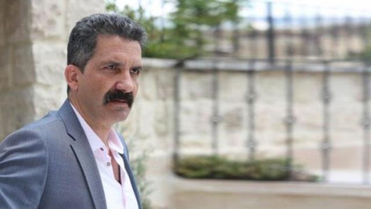 Meğerse karısı da çok ünlüymüş! Cüneyt Mete'nin kendisinden 18 yaş küçük eşini görenler şaştı kaldı