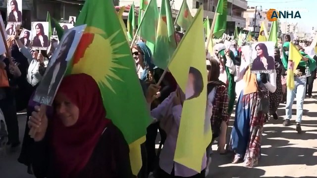 شاهد: سيدات ينظمن احتجاجا في شمال سوريا تضامنا مع مهسا أميني