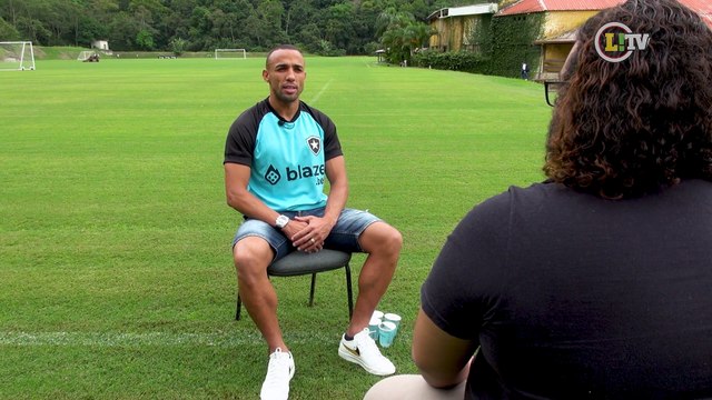 MARÇAL, DO BOTAFOGO: 'HOJE EU FARIA A SELEÇÃO BRASILEIRA JOGAR MELHOR NO LADO ESQUERDO'