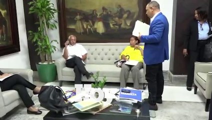 Ministerio de Educación explica incidente con diputados