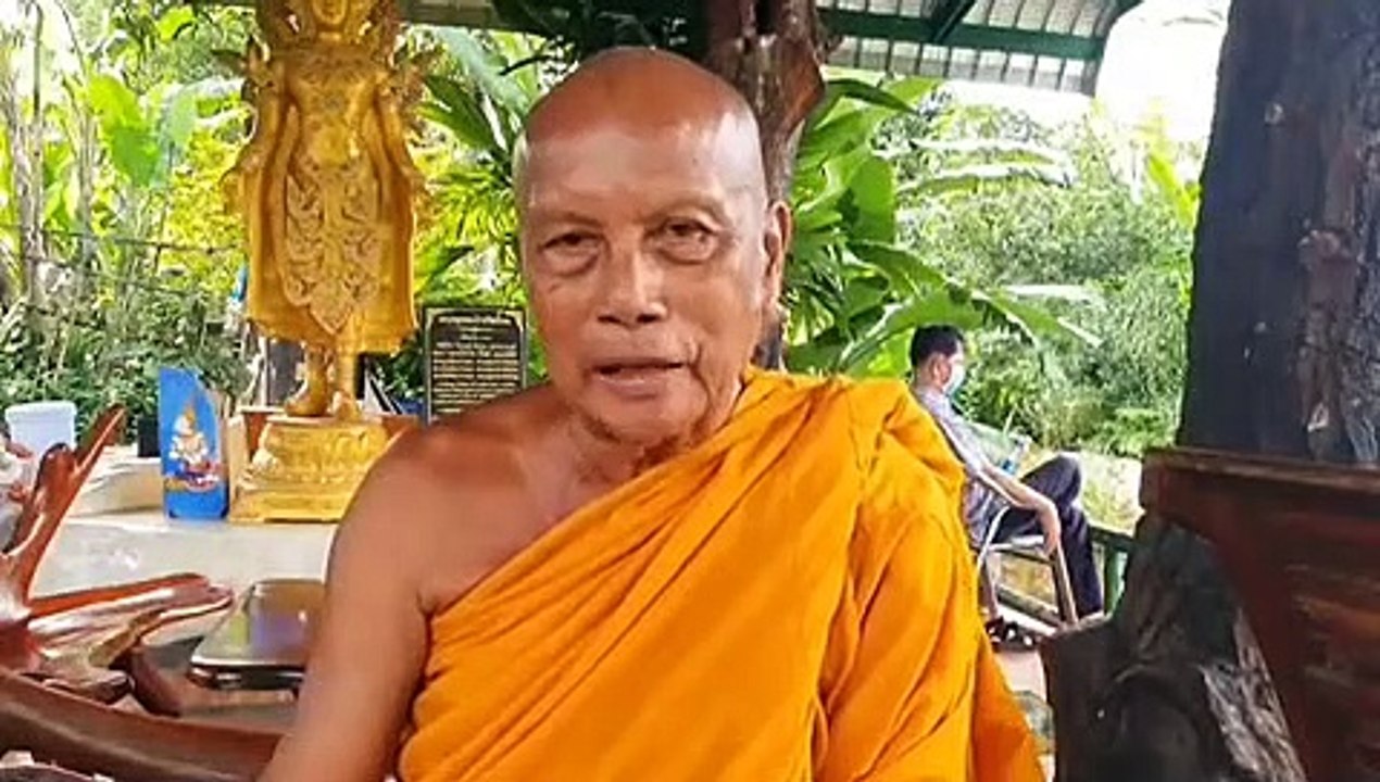 พระพยอม ชี้ภิกษุณีขายสบู่"ทำนอกทางพุทธ" ขณะ ศรีสุวรรณ จี้สำนักพุทธฯเอาผิด (คลิป)