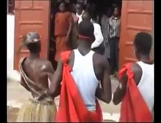 Brujos Desafían En Una Iglesia a Toda La Congregación, Fíjate Cómo Termina Todo (Sorcerers Challenge  a Church,An Entire Congregación,Look Howit All Ended.