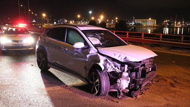 Uygulamadan kaçan alkollü sürücü kaza yaptı: 1'i polis 2 yaralı